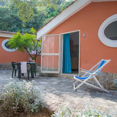 Aparthotel Villaggio Camping Esca